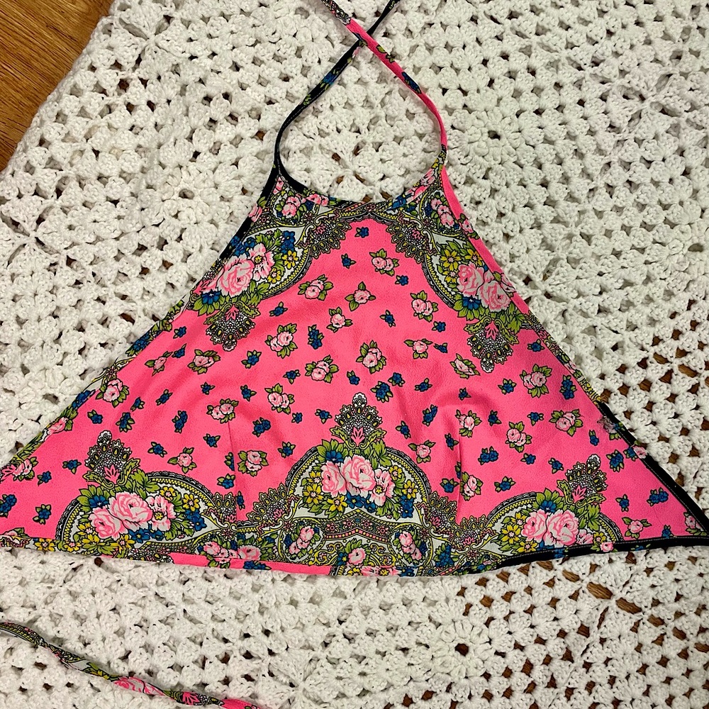 🌈Festival Halter Tie Crop Top🌈 OS